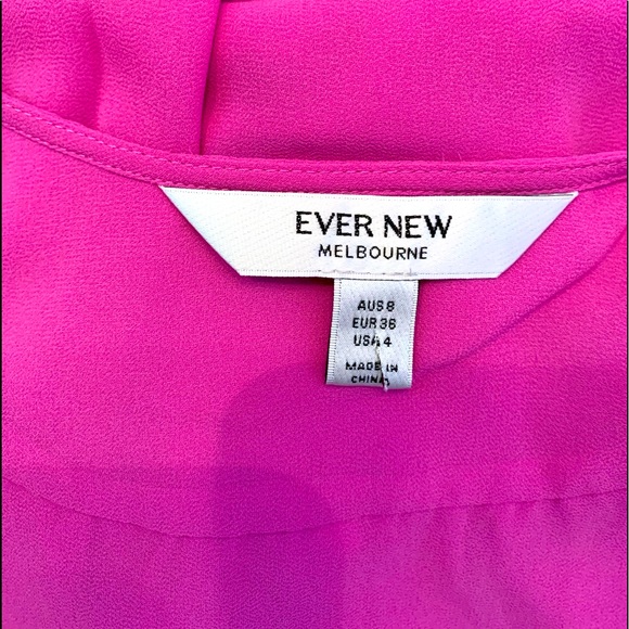 Purple Nelly V-neck Ruffle Long-sleeve Orchid Mini Size 4 Cocktail Dress - Picture 8 of 8